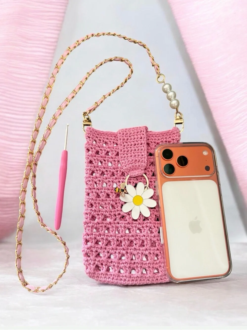 Pink Crochet Crossbody Phone Bag with Daisy Charm for Cell Phones